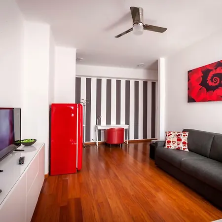 Apartment Bright House In Mailand