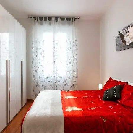 Bright House In Apartment Mailand