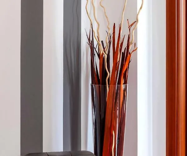 Bright House In * Milán